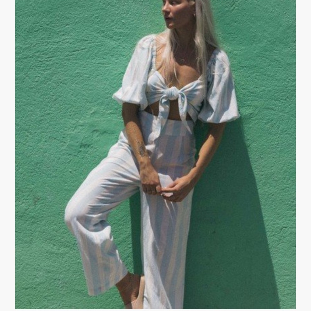 Billabong dizzy daze jumpsuit ✨🐚🌊 size medium! Brand new, never worn!